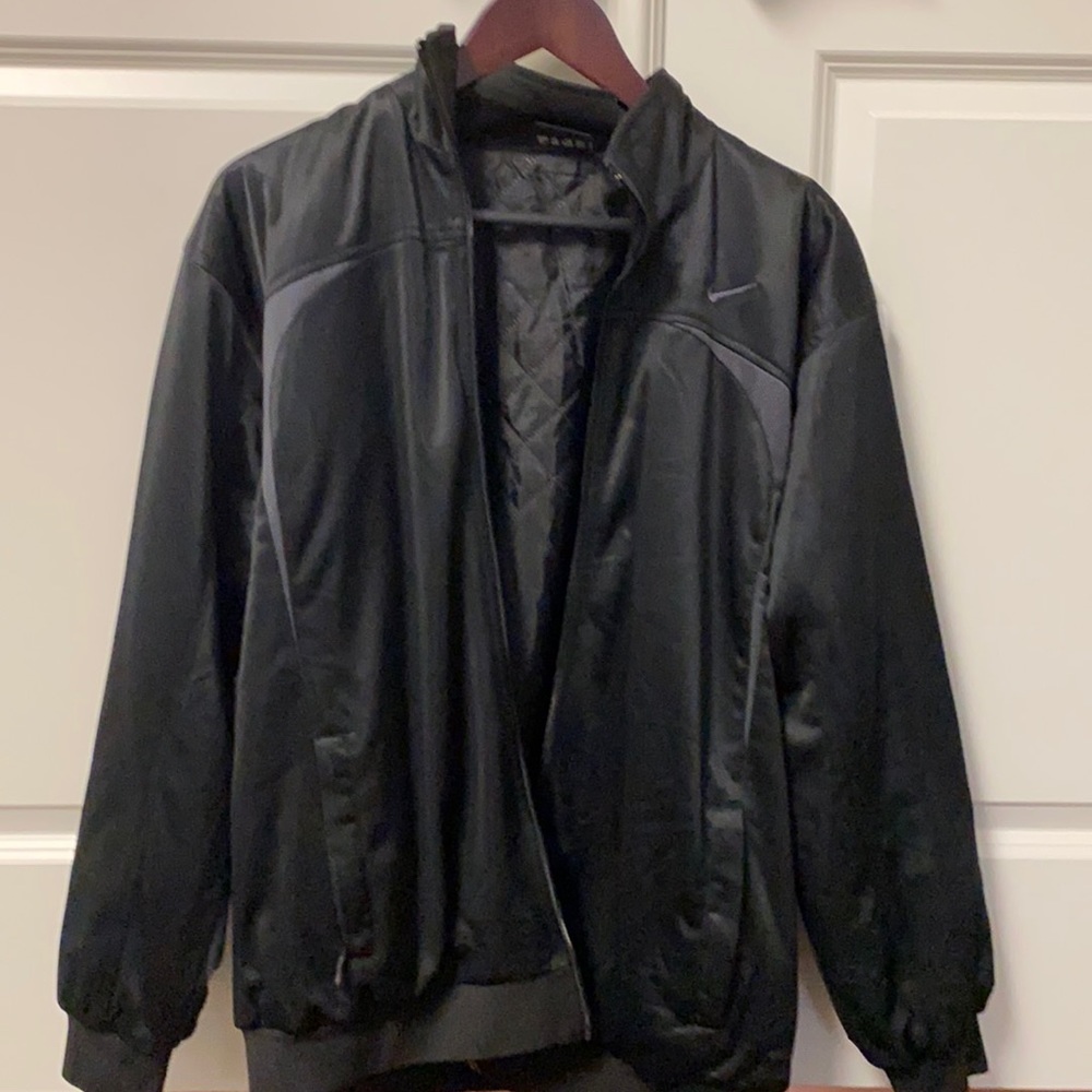Black Nike jacket windbreaker bomber padded jacket